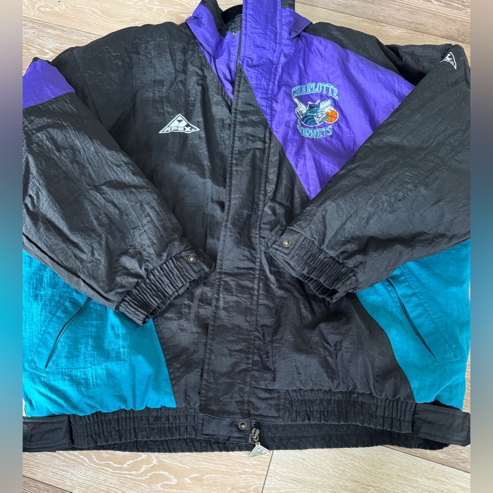 *SOLD* Men’s Vintage NBA By Apex One Charlotte Hornets Full Zip Jacket Size XL - Picture 11 of 11